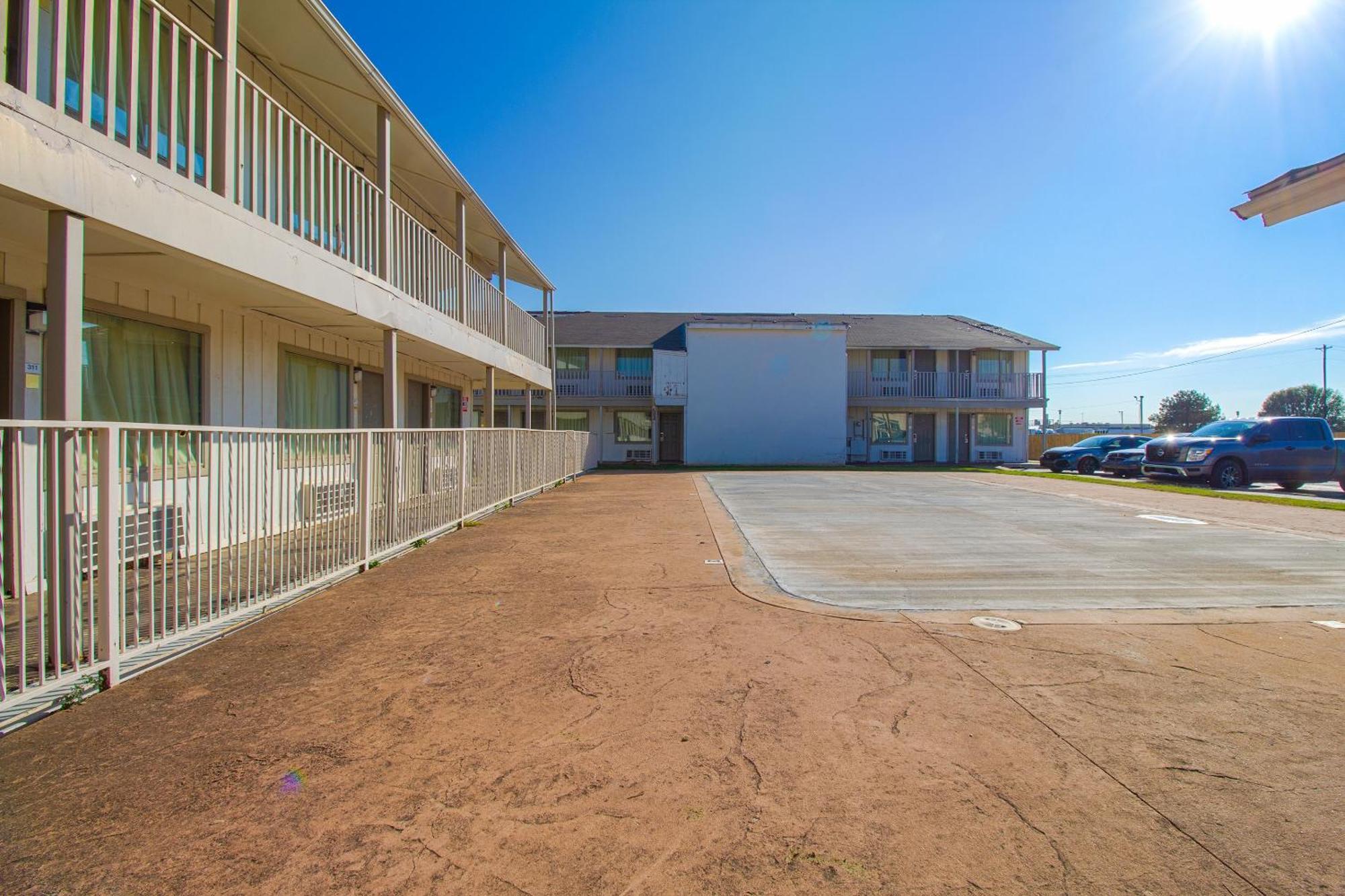 Studio Inn Extended Stay Oklahoma City Airport By Oyo Eksteriør billede