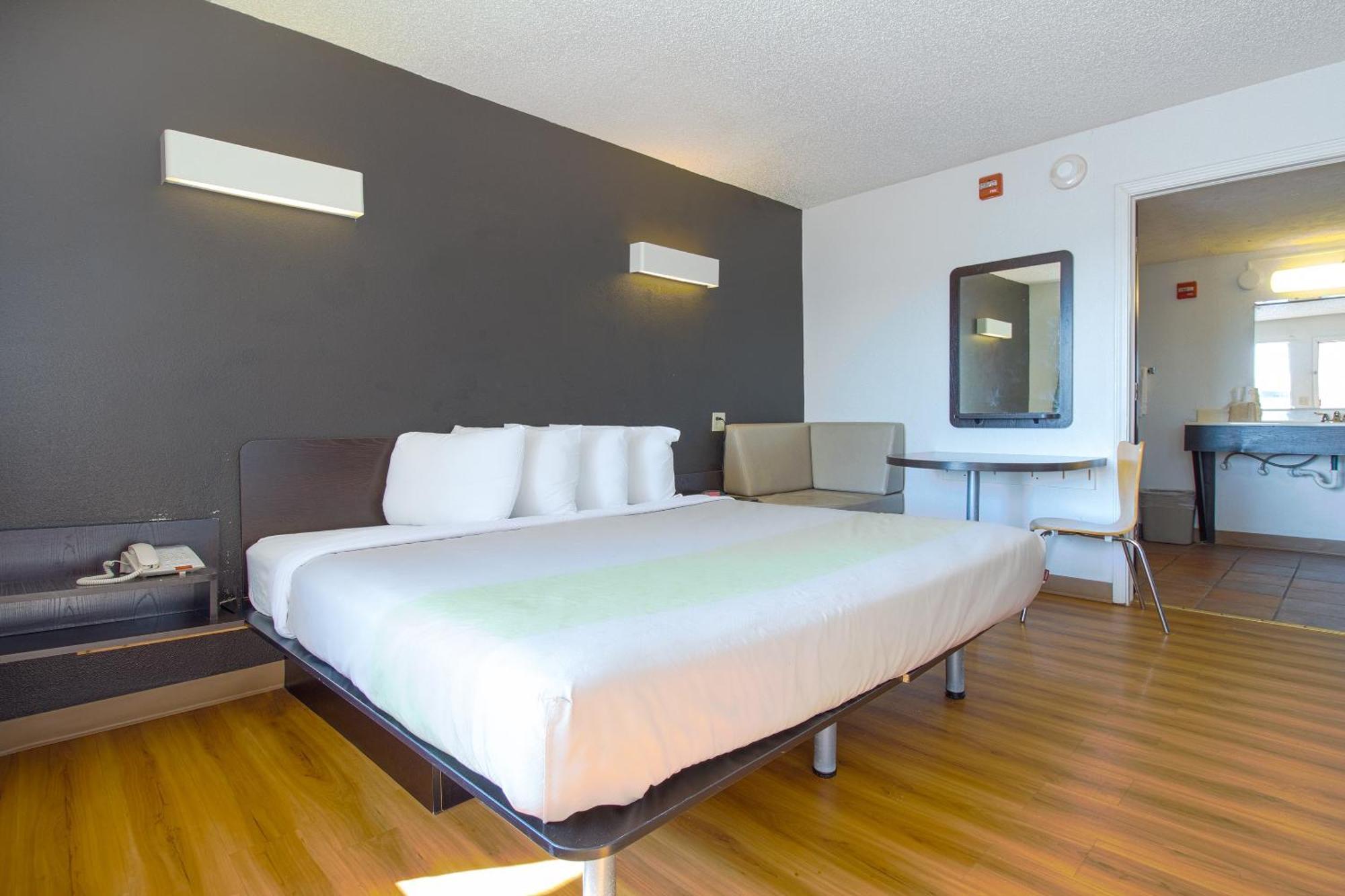 Studio Inn Extended Stay Oklahoma City Airport By Oyo Eksteriør billede
