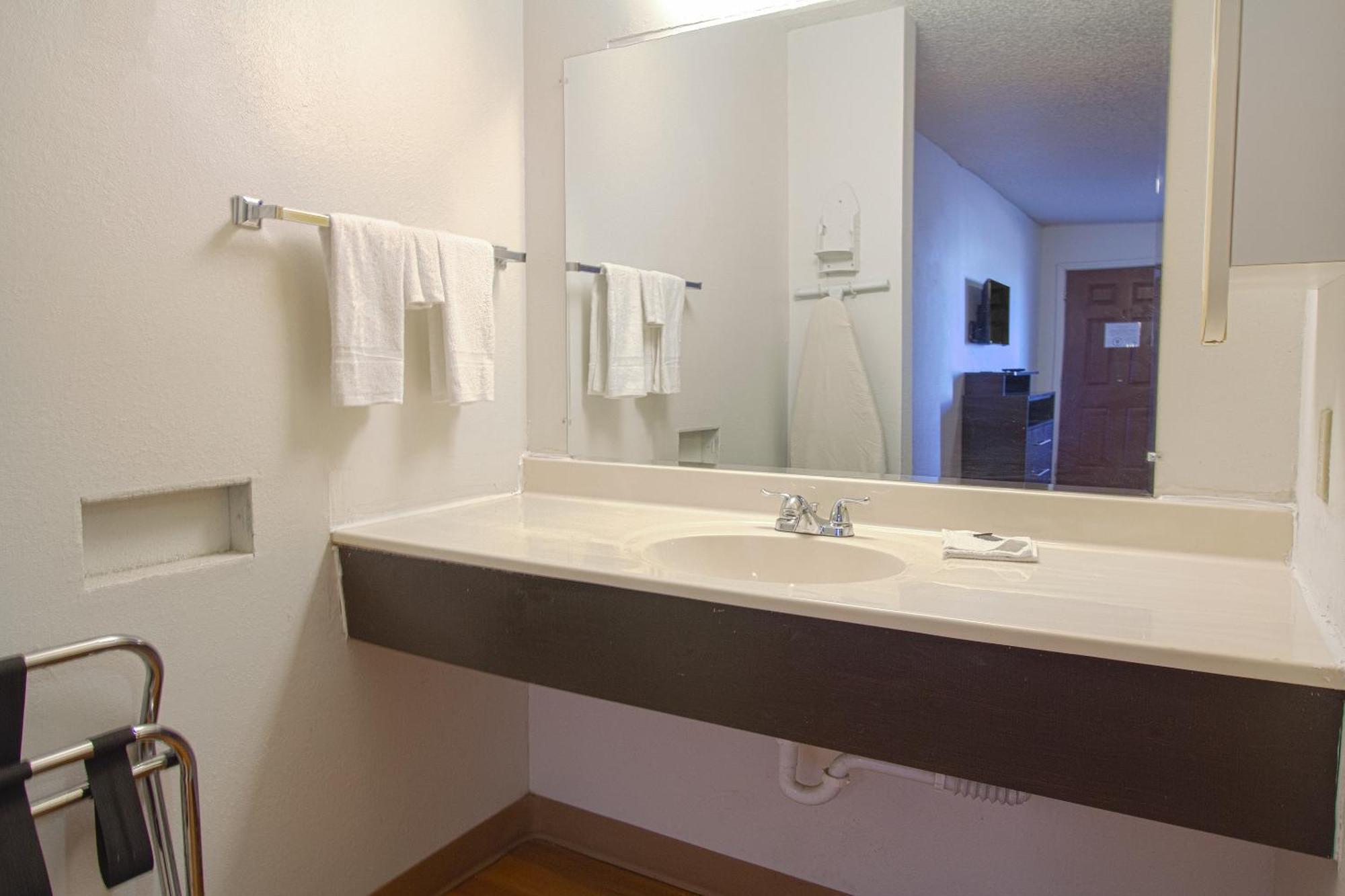 Studio Inn Extended Stay Oklahoma City Airport By Oyo Eksteriør billede